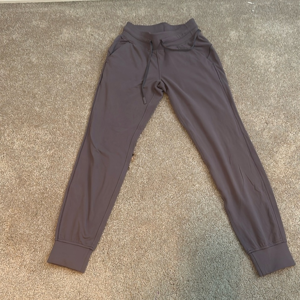 Lululemon joggers